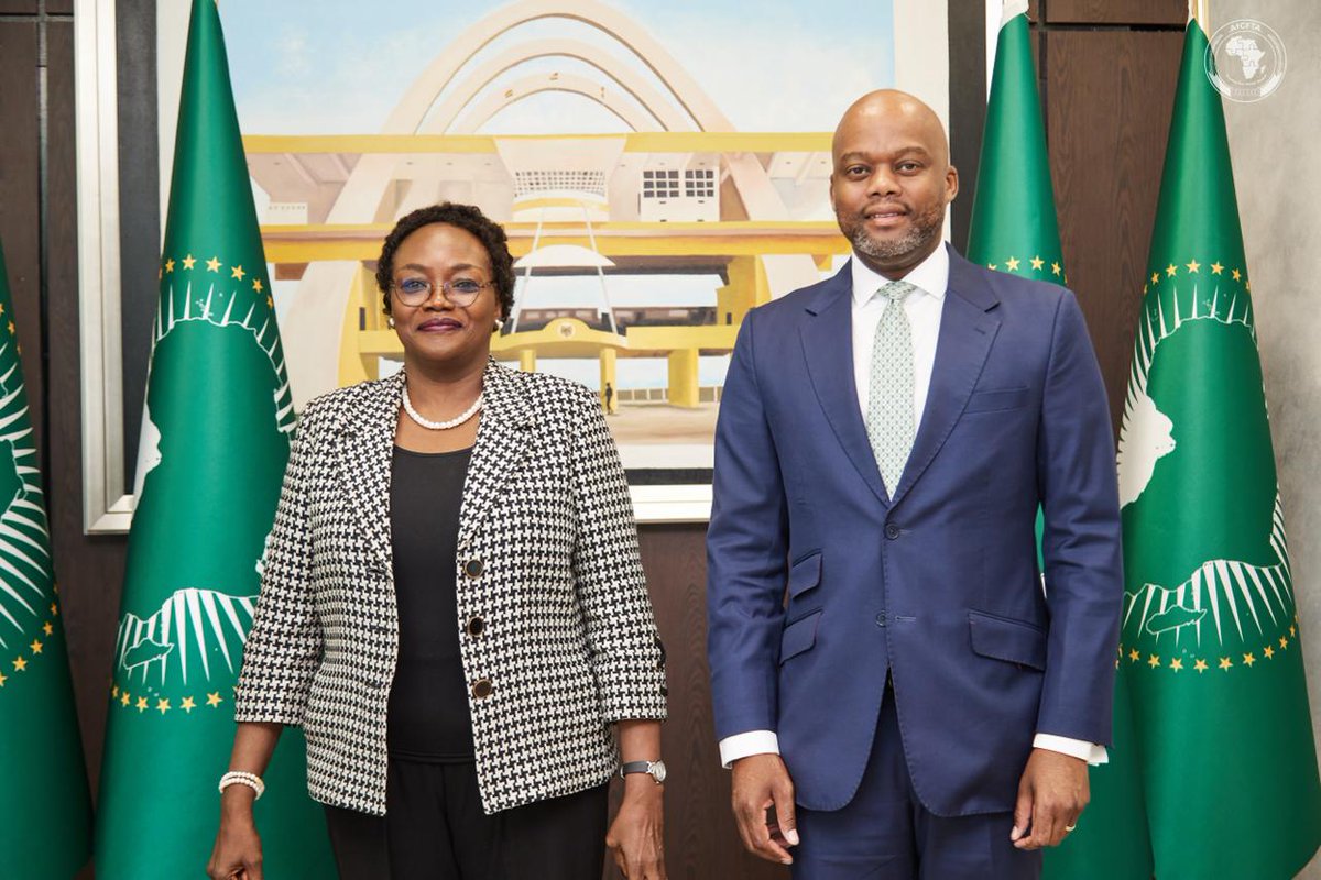 AfCFTA's tweet photo. H.E. Wamkele Mene today received a delegation from the African Private Sector Summit (APSS), led by Dr. Lucy Newman for a productive engagement on advancing private sector-led implementation of the AfCFTA.

Key areas of discussion included:
👉 collaboration across key continental platforms, including IATF, Biashara Afrika, AU Summits, and AfCFTA institutional meetings
👉 progress on the vetting and validation of the Private Sector Bill of Rights (PSBoR)
👉 the proposed establishment of a Pan-African CEO Compact
👉 advancing critical enablers of intra-African trade, including the movement of people

As Africa builds its single market, the priority remains clear:

👉 moving from dialogue to delivery—with the private sector at the centre of the process.

#AfCFTA #AfricaBusiness #Trade #Investment #BiasharaAfrika