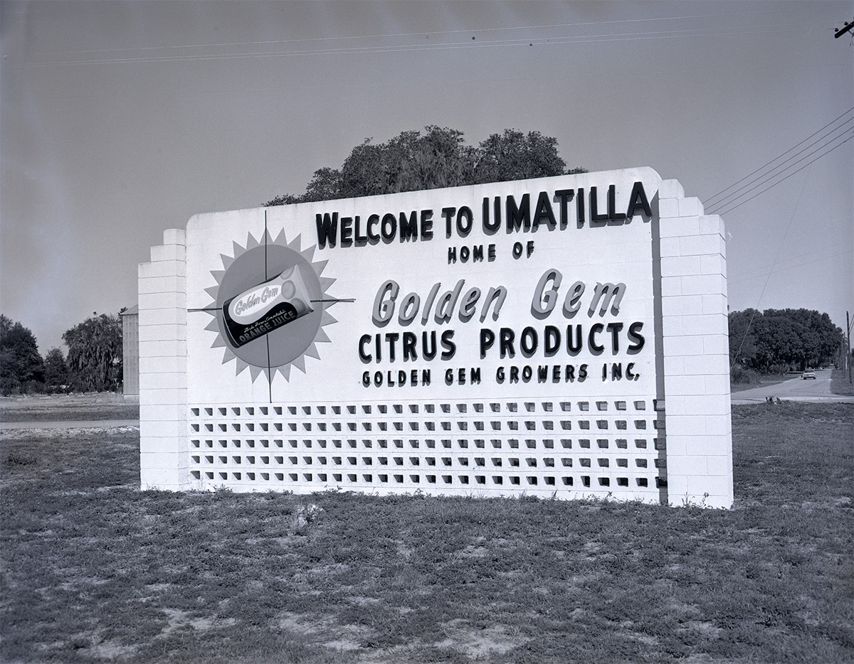 HistoryCenterFL's tweet photo. Founded in 1856 by Nathan Trowell, Umatilla was named after Umatilla, OR – derived from the Umatilla tribe, with meanings like “laughing waters” or “water rippling over sand.” The railroad arrived in 1880, fueling rapid growth. It was incorporated in 1904. #LakeCounty #FLhistory https://t.co/42IjiEeVI3