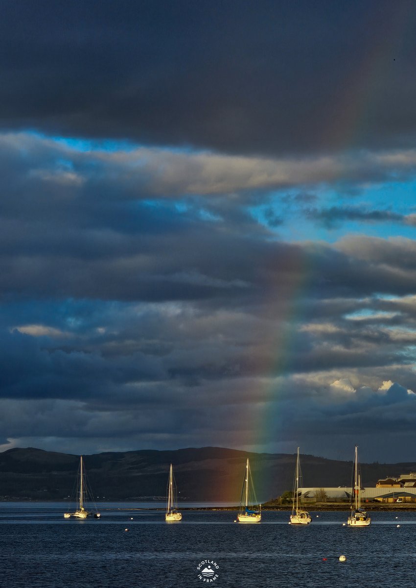 StephenAHenry's tweet image. Tonight

#rainbow #Yacht #Gourock #Scotland