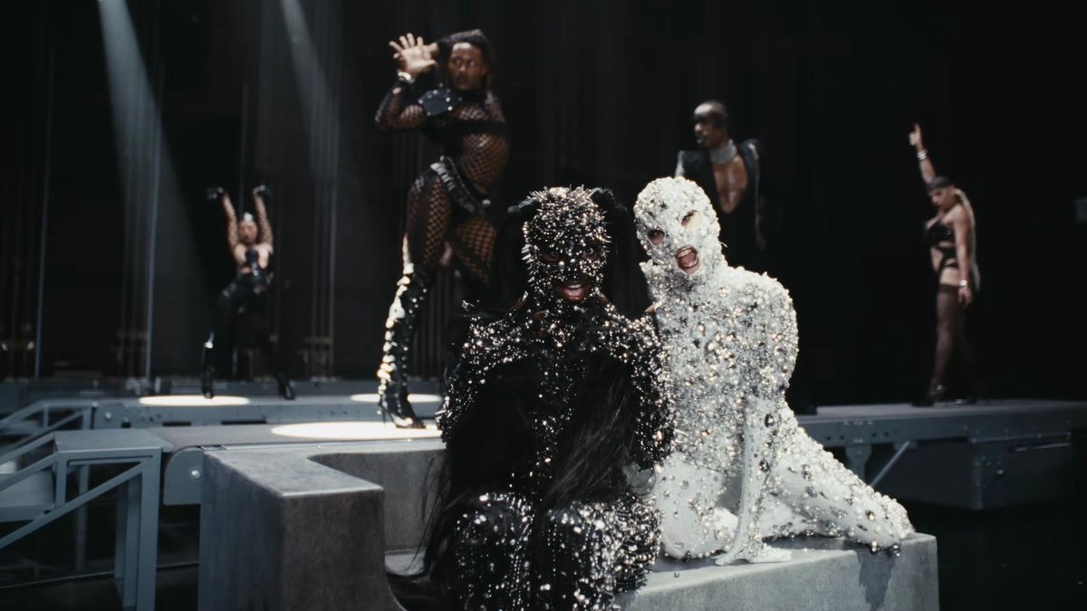 LⱯDY GⱯGⱯ NOW🪞 tweet media