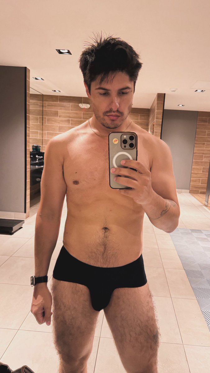 Armando Doroz tweet media