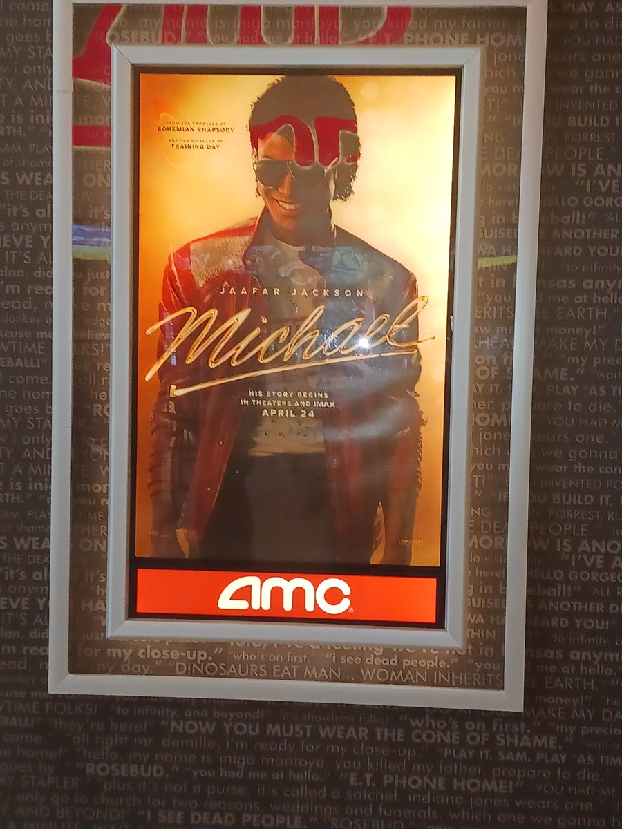 StephonJMartin's tweet photo. The #MichaelMovie was so good!

 @JaafarJackson Made you believe that he was MJ.🕺🏾🧤

 @colmandomingo Played his role of Joe very well. 👨🏾

Go see it! 🌟 https://t.co/eQ5ncO5Yr1