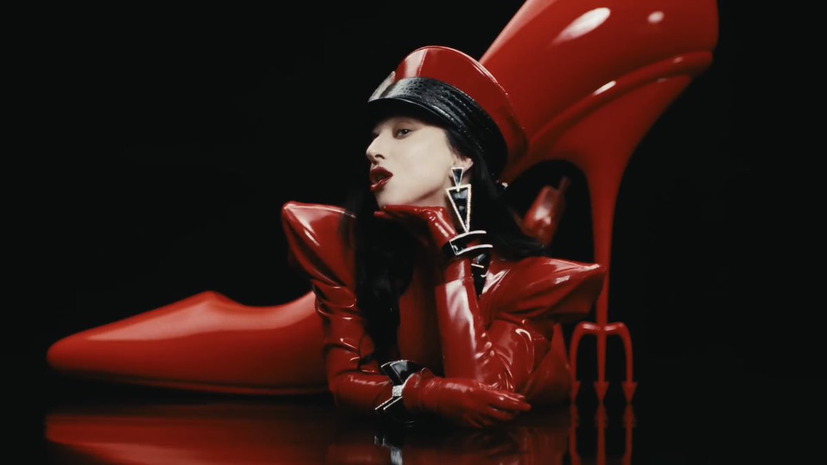 PInsider_'s tweet photo. 🚨 | Lady gaga in red for the runway music video https://t.co/Uzt33xYOba