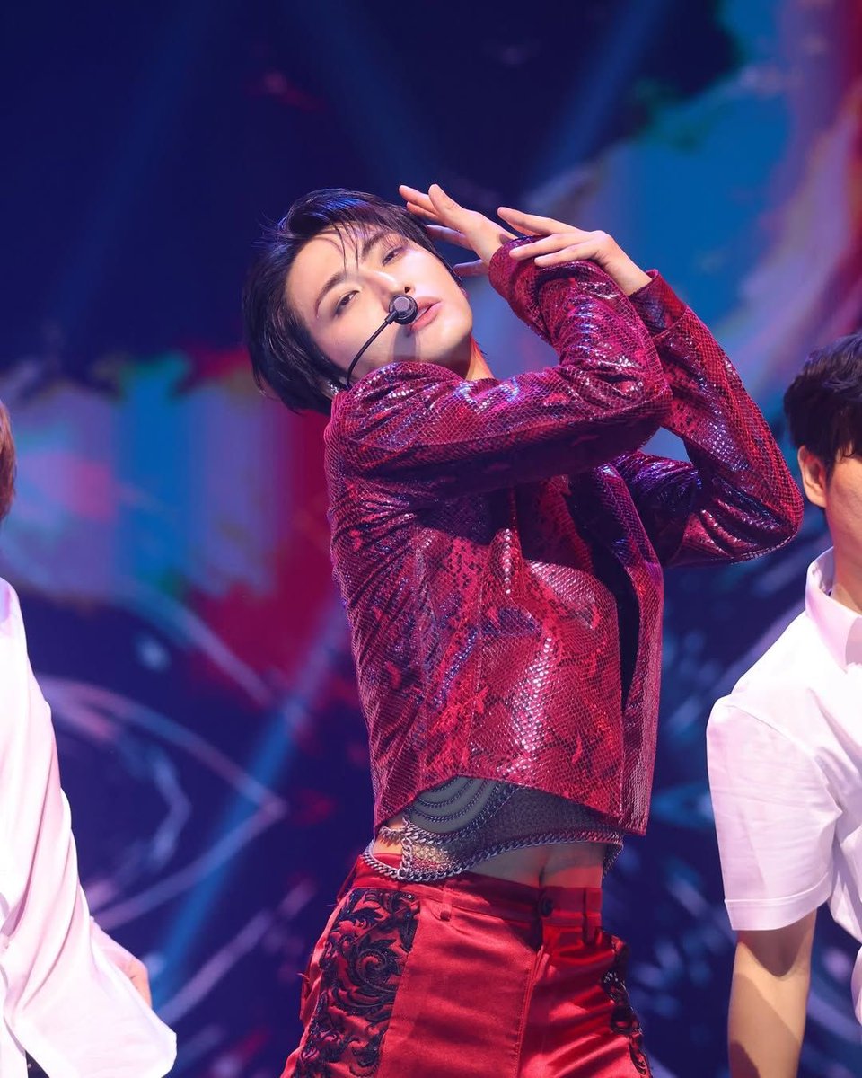 moon lover` tweet media