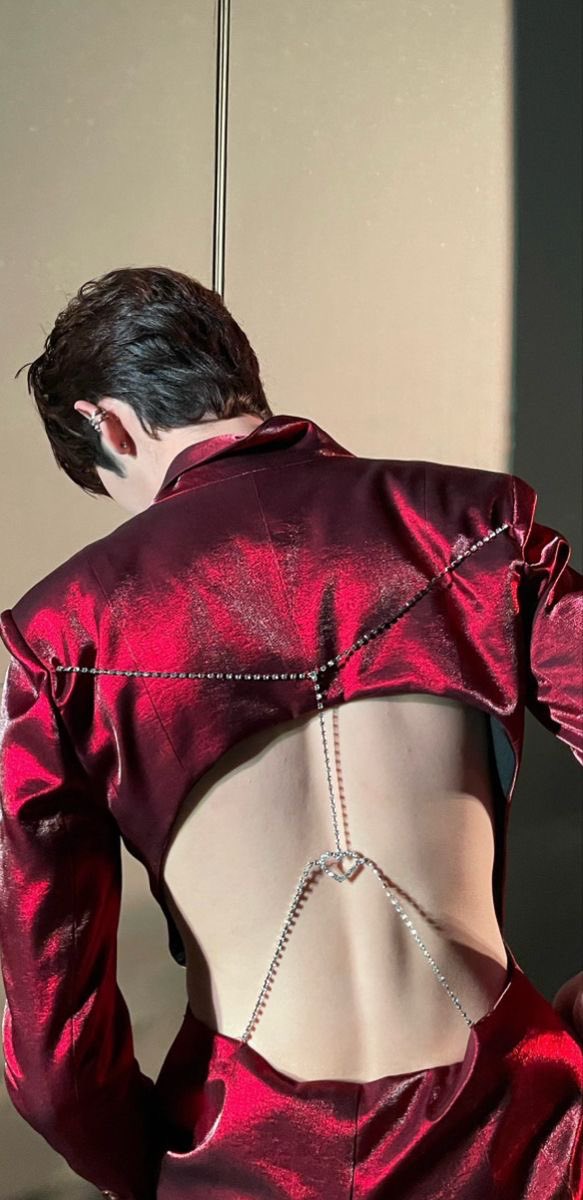 moon lover` tweet media