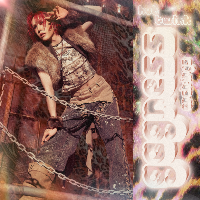 archirys's tweet photo. [GAGNESS — FIRST FULL ALBUM] HUH TWINK TEASER

Forbidden fruit, take a bite
Unlocked your chains, I know you like that 🍎

FORBIDDEN FRUITY — MAY 01

#archirys #아치이리스 #huhtwink https://t.co/A5vN9Rs6sD