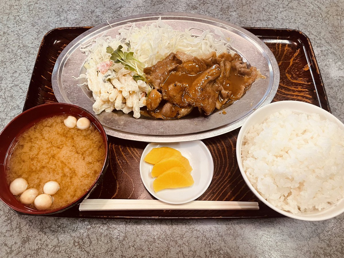 まっくろごますけ tweet media