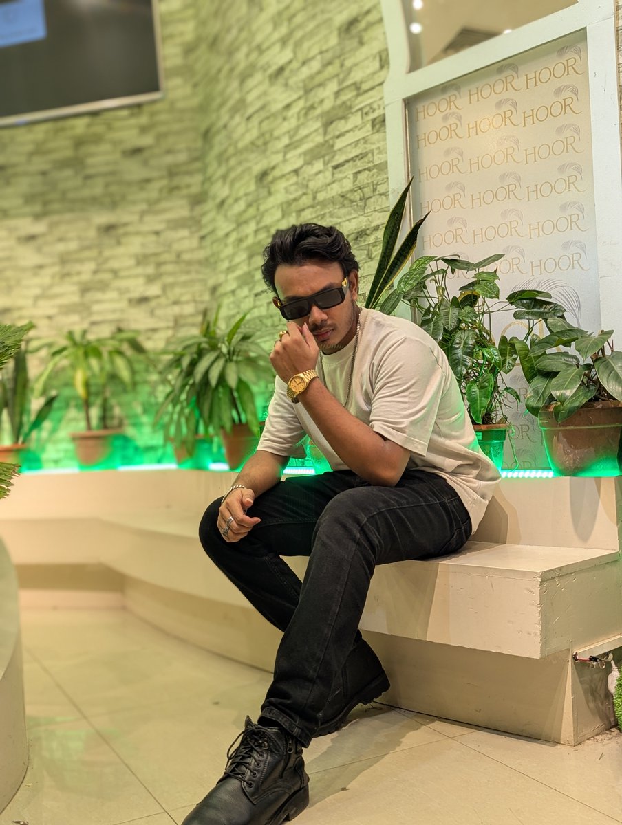 ridwanislam02's tweet photo. LIFE IS A GAME

-just play for win- 
#ridwan #followers #highlightsシ゚ #foryou #ootd #reelschallenge #trand https://t.co/zmaQovedu0