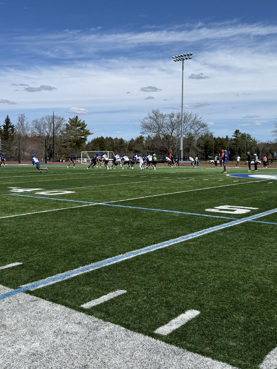 GrahamKlabin's tweet photo. Had a great time at @Colby_Football for junior day. Thank you @CoachMaxWarden for inviting me. I loved every thing about the program and the school! https://t.co/g2PSaUP6c0