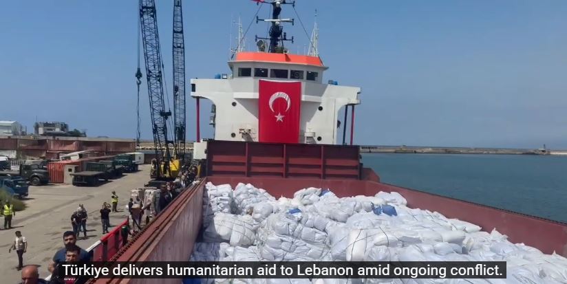 ArianaNews_'s tweet image. Türkiye has sent humanitarian assistance to Lebanon as Israeli strikes continue in the south, leaving more than 1.2 million people displaced and living in difficult conditions.

WATCH - youtu.be/p-65_yQpghs

#ArianaNews #Türkiye #humanitarian #assistance #Lebanon