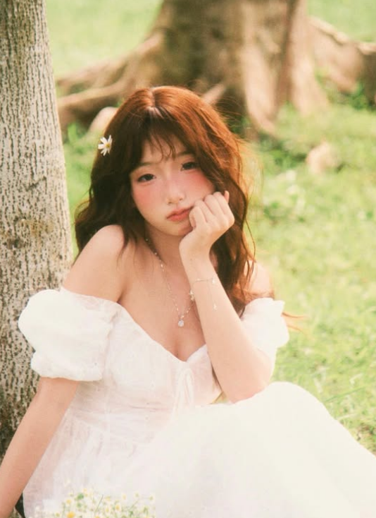 emlinh Long Biên tweet media