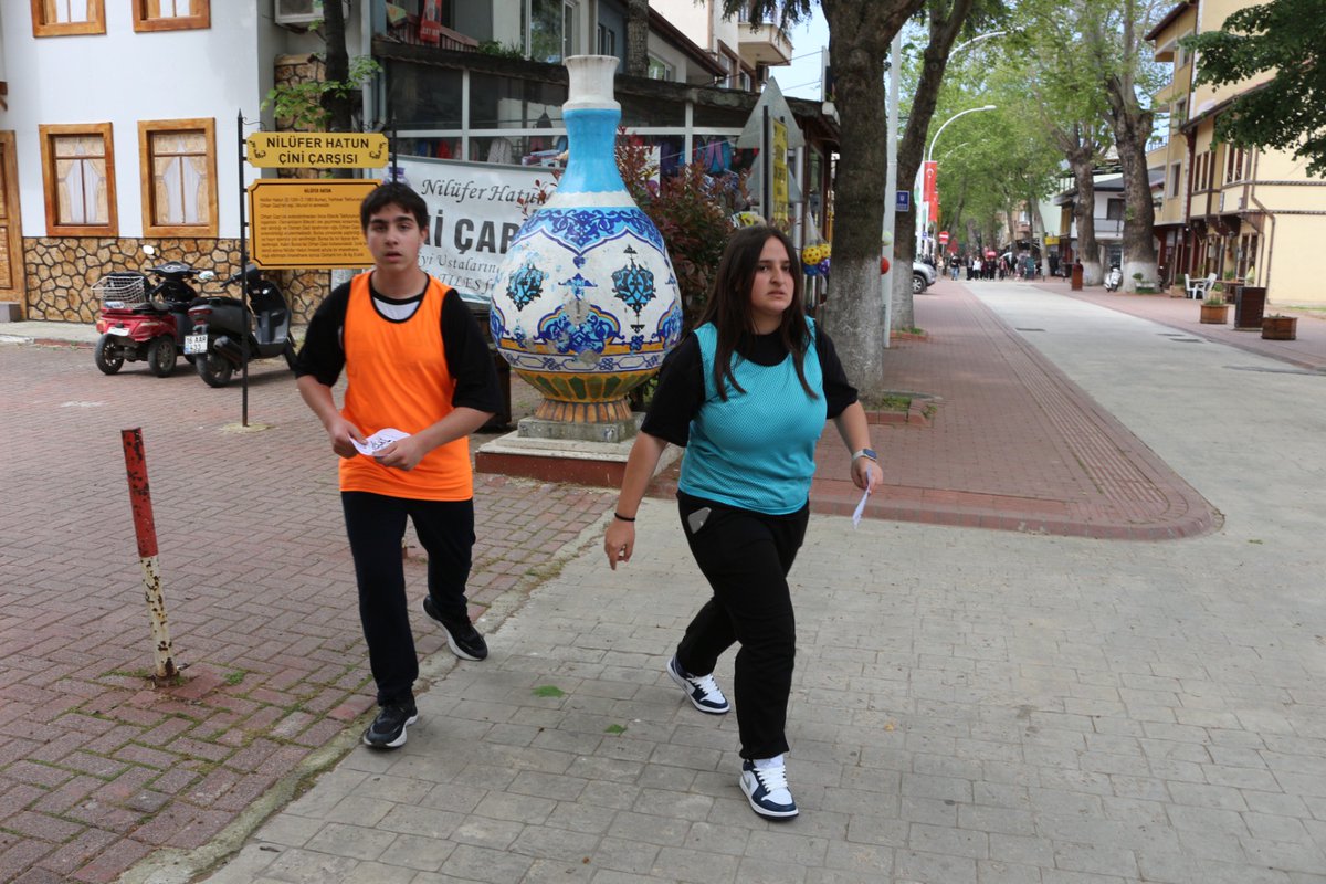 iznikmem16's tweet image. Kılıçaslan Ortaokulu öğrencilerinin katıldığı Matematik Oryantring #HOBA Etkinliğinde, 
#Start Müdürümüz Muhammet ASİL tarafından verildi.
Doğru sonuca en kısa sürede ulaşılmaya çalışılan etkinlikte heyecan dolu anlar yaşandı
#hobabursa #hobaiznik
@GurhanCokgezer
@Muhammet_Asil61