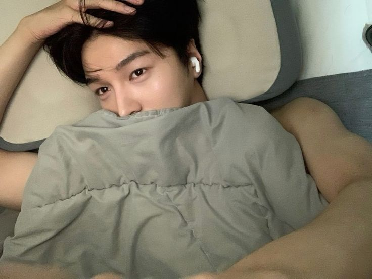 𝐉𝐔𝐍𝐇𝐎 (@chaajunhoo) / Posts / X