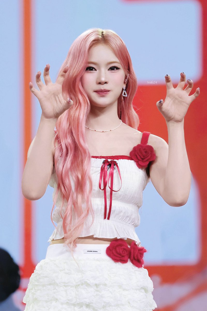itsSoda24's tweet photo. 260426 WIEA

#아이사 #스테이씨 #STAYC
#ISA #이사이사 https://t.co/qHLM4nQE95