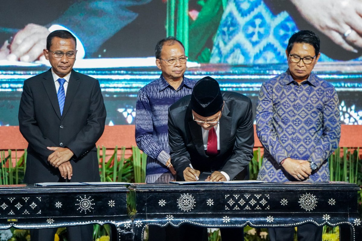 KemensosRI's tweet photo. Menteri Sosial Saifullah Yusuf (Gus Ipul) menghadiri Tasyakuran Hari Bakti Pemasyarakatan ke-62 bertema “Pemasyarakatan Kerja Nyata Pelayanan Prima” di Auditorium Kampus Politeknik Imigrasi dan Pemasyarakatan, Tangerang, Banten (27/4).

#KitaMulaiCaraBaru https://t.co/4nNVgd9VQp