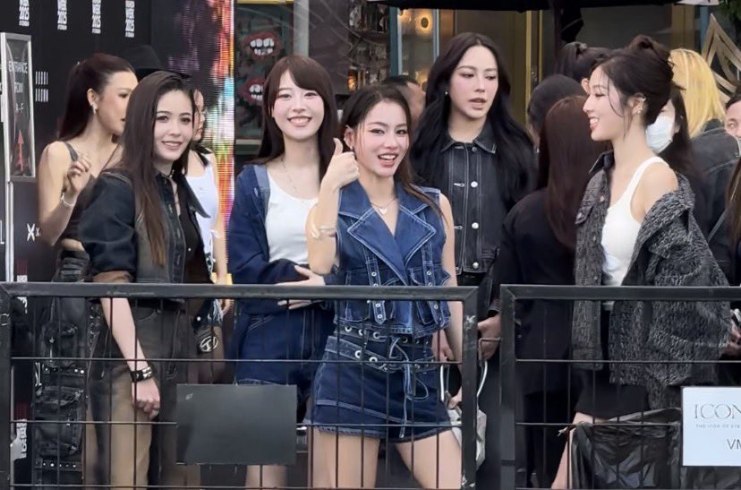 นฟ (แผนกมัมหมีดีเด่น) #เด็กออท tweet media