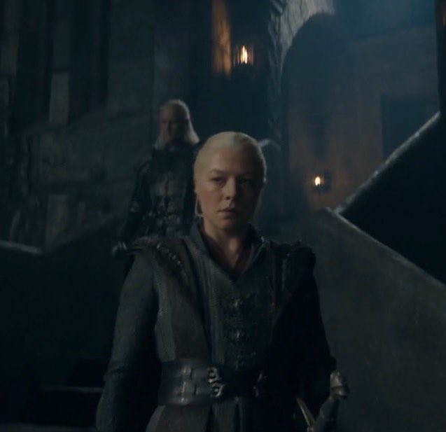 rhaenyra targaryen scenes tweet media