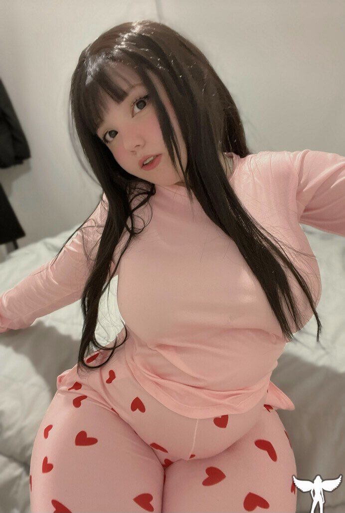 SmanthanSmith's tweet photo. say hi if i can send you the full pic (serious) 🤭 https://t.co/U3t4YvOYXR