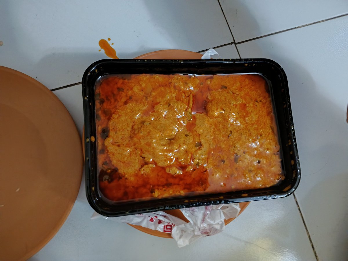 vikram00418008's tweet image. @SwiggyCares you guys send curry with no panner, Naan without butter and you agent has transfer the chat 3 times with giving me any reply and now ask me send an email, you have now waster my money and time.
#worst #service #swiggy #fraud