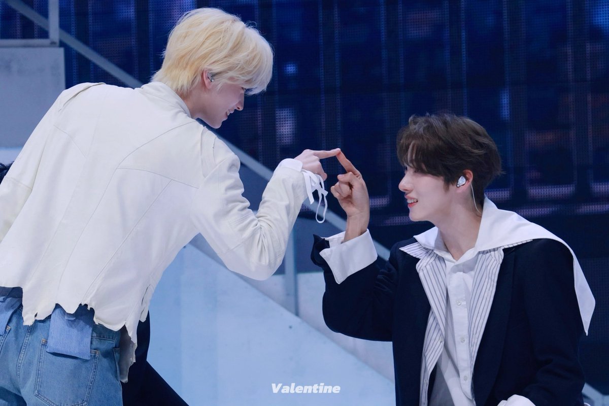 Valentinel4ever's tweet photo. 26.04.27  쇼케이스

#투어스 #TWS #トゥアス
#신유 #SHINYU #シニュ
#영재 #YOUNGJAE #ヨンジェ
#우유빵즈 https://t.co/i6iCAsEXnH