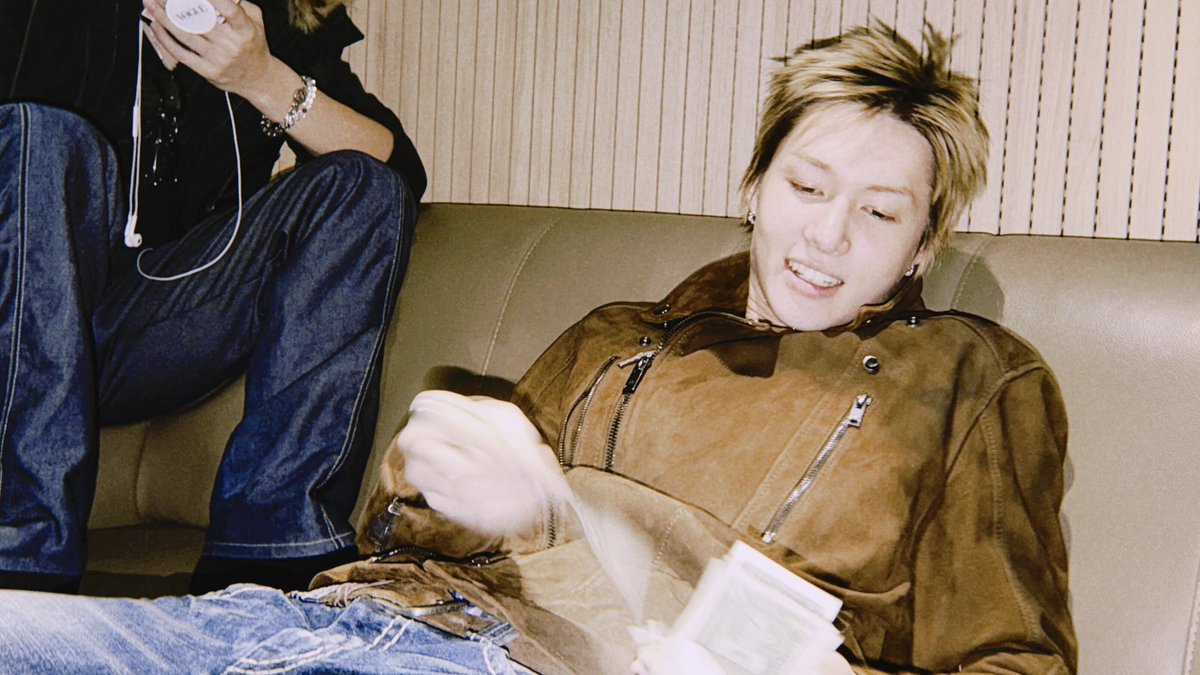 8kerdl ⭑ tweet media