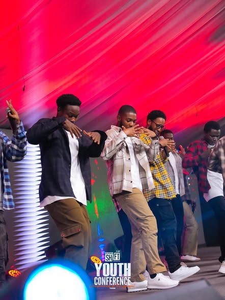 TCCPH's tweet photo. Victory has a sound!
#FreshOilChoir
#SHIFTConcertwithPrinxEmmanuel #GenerationShiftYouthConference2026 #Day2 #GenerationShift #TCCPH https://t.co/NiT09ZF4KD