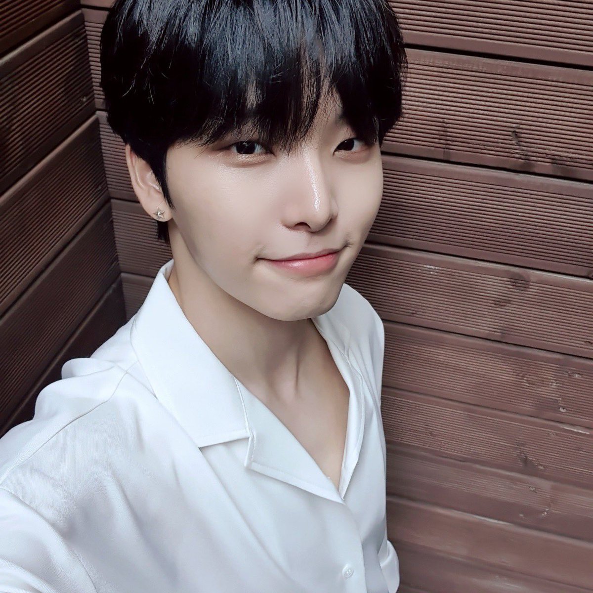 usmoon_kaja's tweet photo. ソホが帰ってくるまであと110日

#SEOHO #서호 #ONEUS #원어스 https://t.co/8XRuVIJEpj
