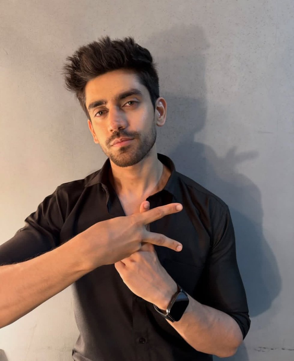 RITINANNU tweet media