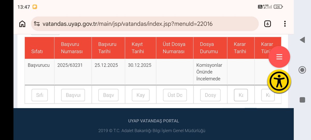 ahmetxaksoz's tweet photo. Polisin yaşadığı ağır mesai sorununun çözüme kavuşması adına, İnsan Haklarını korumak ile görevli Polisin, İnsan Hakları İhlalleri ortadan kalkması için 24.06.2024 tarihli dilekçe sonrası 04.08.2024 tarihli somut norm talepli dava başvuruma İstanbul 9.İdare Mahkemesi, İstanbul 3.İdari Dava Dairesi, Anayasaya, Anayasa Mahkemesi içtihatlarına, Danıştay İçtihatlarına aykırı karar vererek, bu kararı Anayasa Mahkemesine bireysel başvuruda bulundum. 4 ay oldu bekliyoruz. 

Bunun haricinde başka bir strateji ile İstanbul 5.İdare Mahkemesinde mesai davamız devam ediyor. AYM'ye somut norm talebi başvurumda haklıyım, mücadele devam ediyor. Bugün son savunmayı da verdim ve bekliyorum. 

Ve benim için( diğer illerde öncülüğümde açılan davalar devam ediyor) son olarak Danıştay'a bambaşka bir strateji ile davayı açtım. 

Tüm hukuksuzluklar bitecektir. 😎