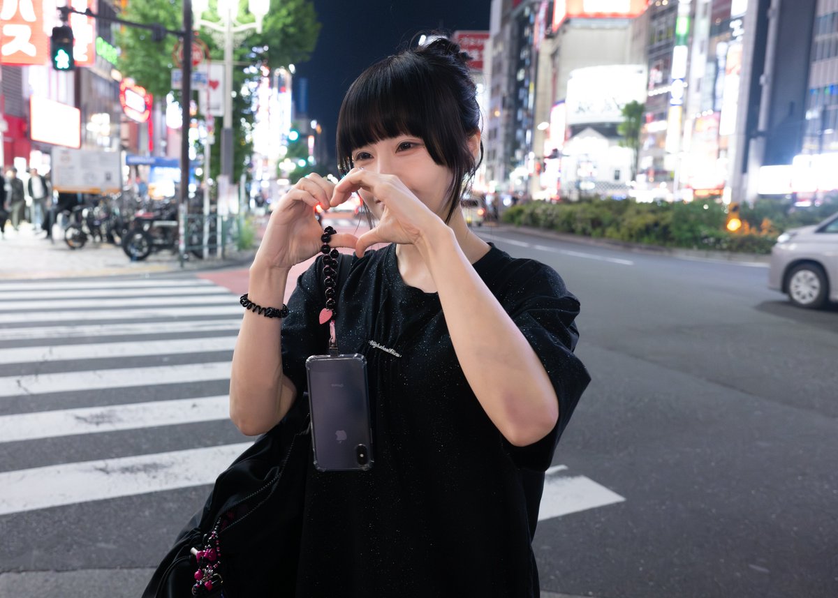khvs2048's tweet photo. 260425 BoRam birthday fan concert
有接到下班，超爽
更爽的是結束後去新宿吃飯，沒想到會在這遇到寶藍!!!!
@BoRam_0322 😍 https://t.co/s5tAnuN3tQ