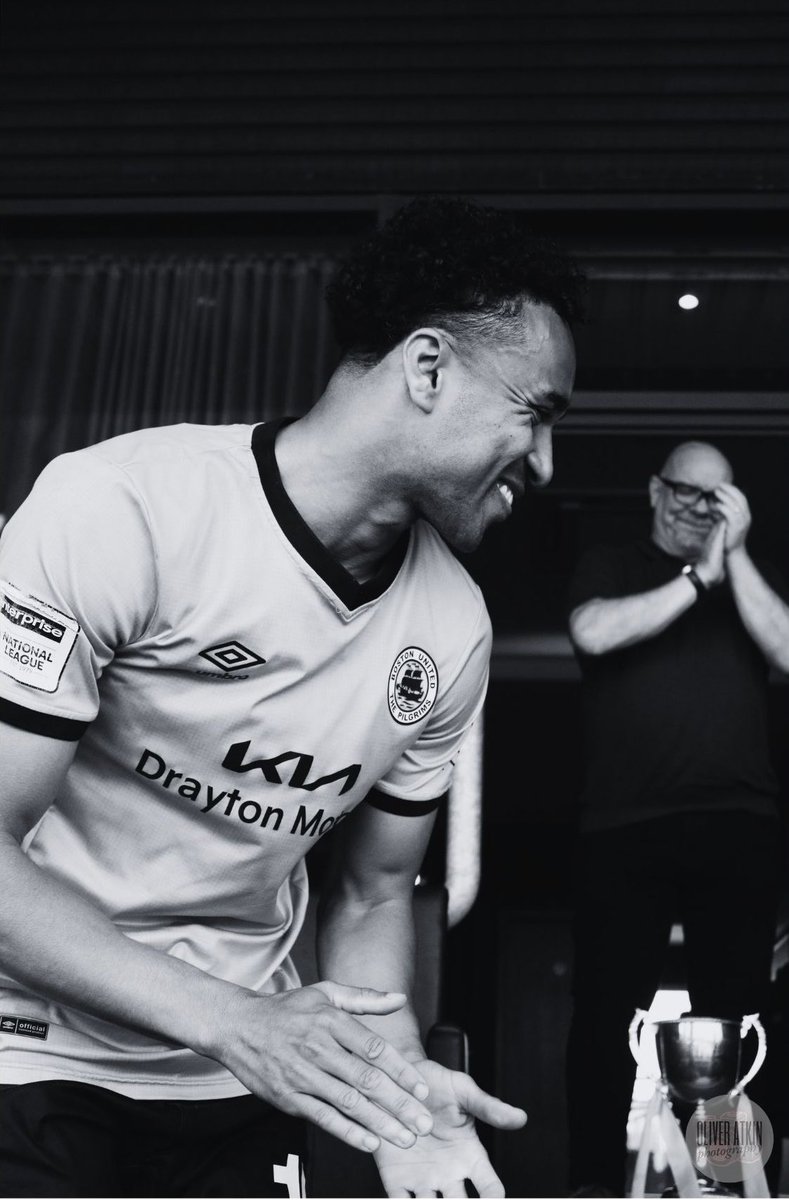 jrich_97's tweet photo. Season 25/26✅ 
Just wanted to say a massive thank you to the fans for all your support this season, to the lads and staff it’s been a pleasure working with you all on and off the pitch. Thank you all for voting me as your POTY forever grateful 🧡🖤🏆🏆🏆 @bostonunited https://t.co/sIfoaULlfP