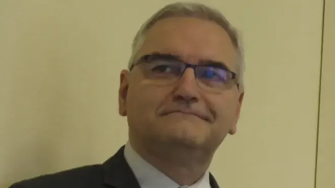 DelormeJul11265's tweet image. 👤 Christian Nègre, ex-haut fonctionnaire du ministère de la Culture, accusé d'avoir drogué 243 FEMMES avec des diurétiques.

⚖️ 6 ANS d'attente. Aucun procès. Il a changé de nom et enseigne encore.

🚨 243 victimes. 6 ans. Zéro justice. La France protège ses élites.