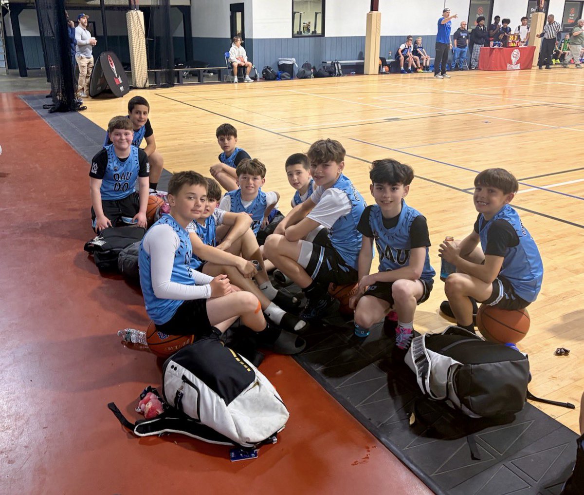 odds_against_us's tweet photo. Congrats to our 5th grade team and Coach Jalen for winning the chip this past weekend at the BasketBull Northeast Invitational. The boys played with heart toughness and confidence from start to finish. Proud of the work and the way they represented. Champions for a reason.🏆🩵🖤 https://t.co/bSJ1Nhs1d1