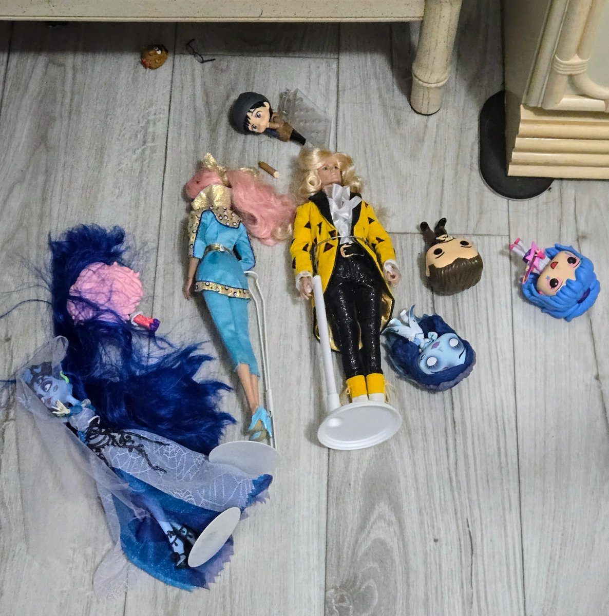 My TLS Jem decided to fall off my shelf and take out her enemies.... any alternative stand solutions?