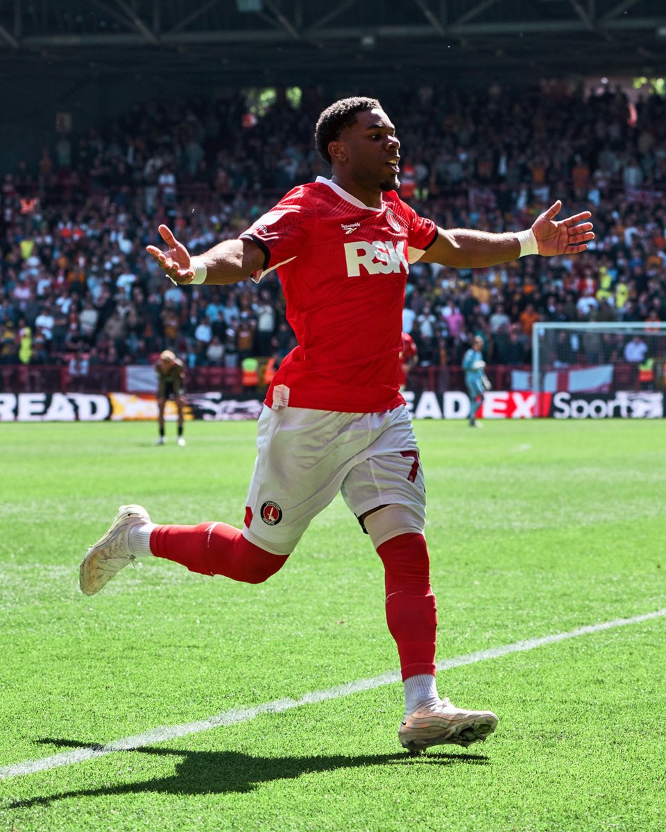 CAFCofficial's tweet image. Our match-winner is named in the @SkyBetChamp Team of the Week! 🌟

#cafc