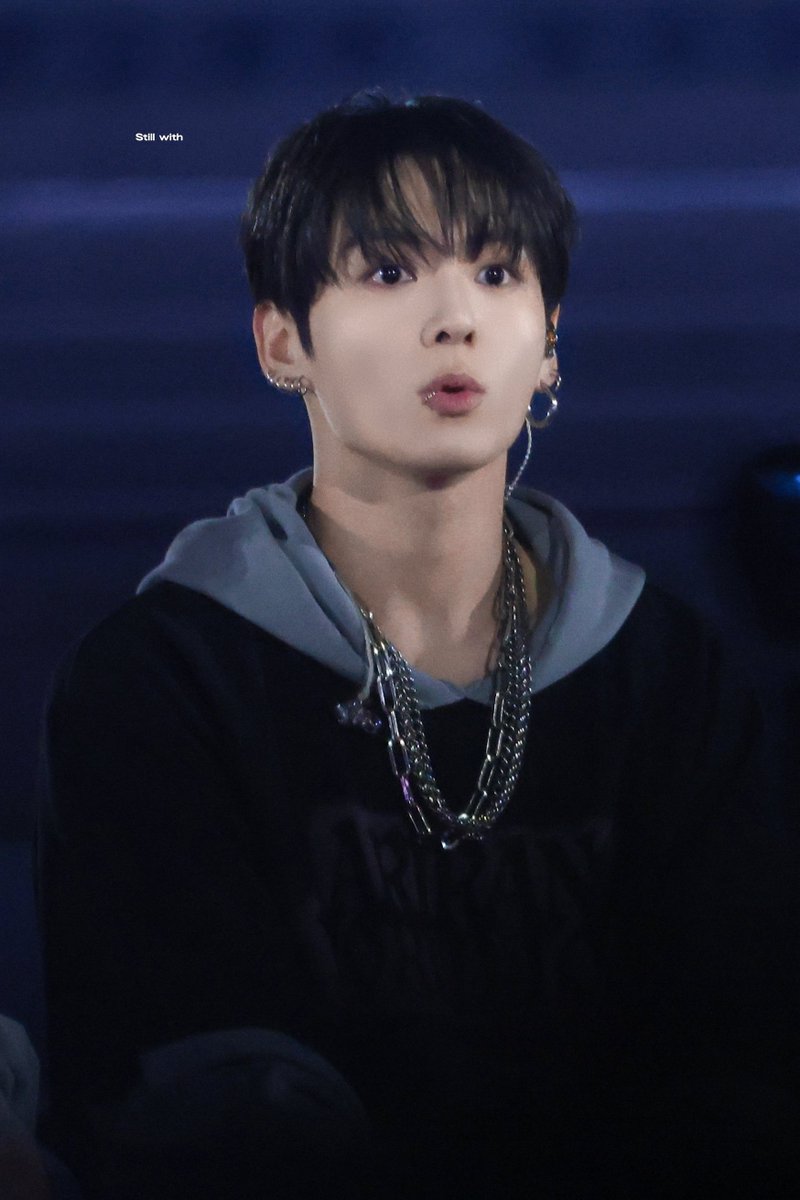 Still with tweet media