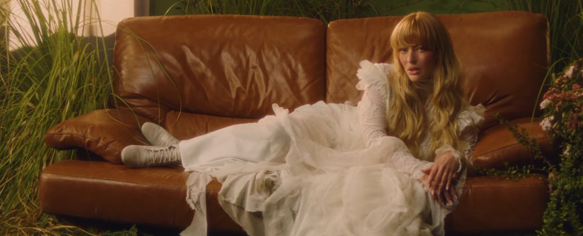 RitamBalkana's tweet image. Delia – Analog
ritambalkana.com/delia-analog/
#Delia #Analog #novisingl #novapjesma #novapesma #muzickanumera #novivideospot #videospot #premijera #premijeraspota #novo #hit #regionalnascena #balkanmusic #officialvideo #musicvideo #RitamBalkana #RitamBalkanaCom
@Delia_Official