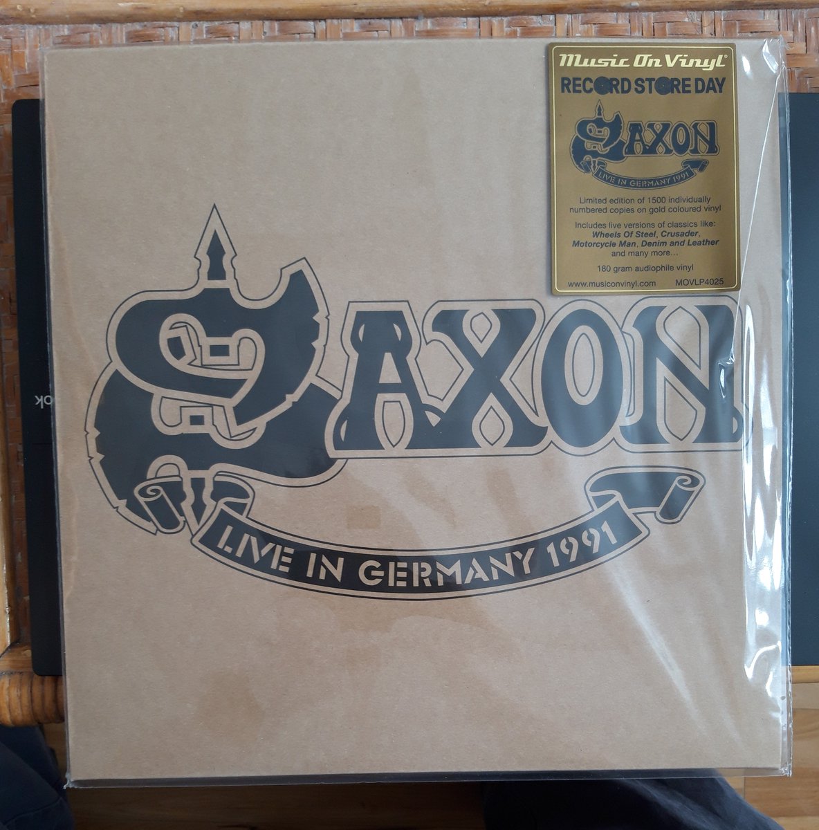 Jgeesin's tweet image. Saxon - Live In Germany 1991 (RSD gold vinyl 2LP) 

I very much enjoyed working with  Demon on a number of Saxon releases, including this set's original CD release; sadly now everything's on BMG, who remain incommunicado. 
#Saxon #LP #BMG #RSD #Gold #Vinyl