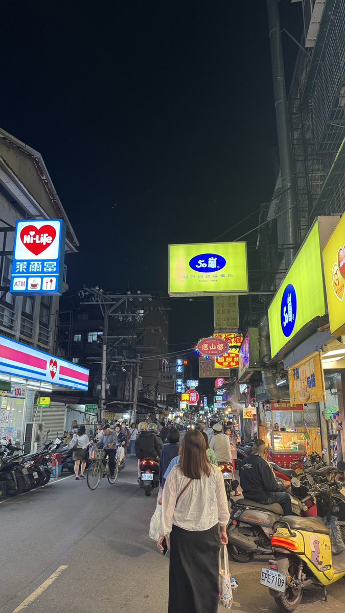 パン tweet media
