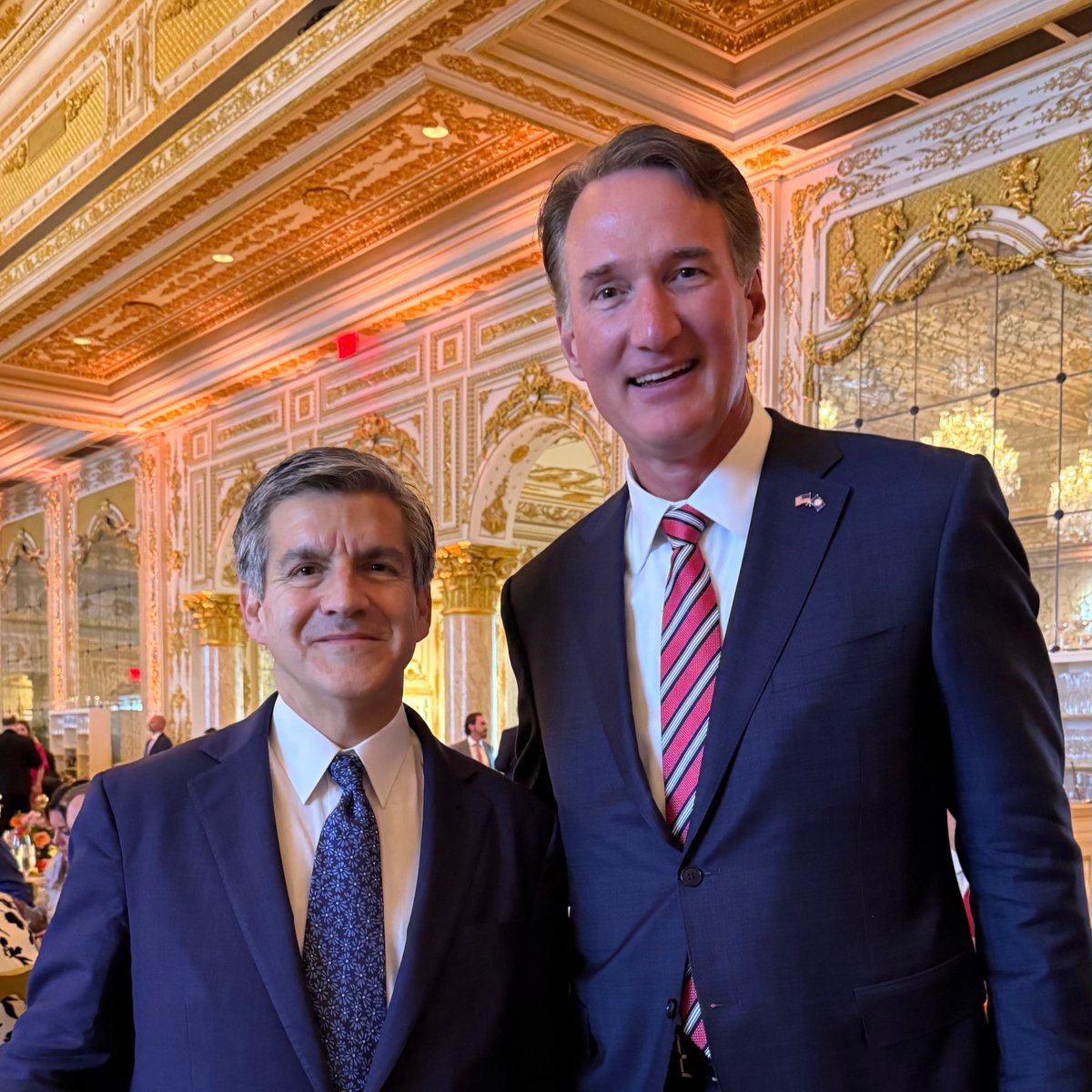 TedForIllinois's tweet image. Loved the optimism at the @RNC retreat this past weekend in Florida. 

Great, inspirational leaders are showing us the path to prosperity in Illinois – if we'll only take it.

Thanks to @JoeGruters and team!

@ILGOP #Illinois