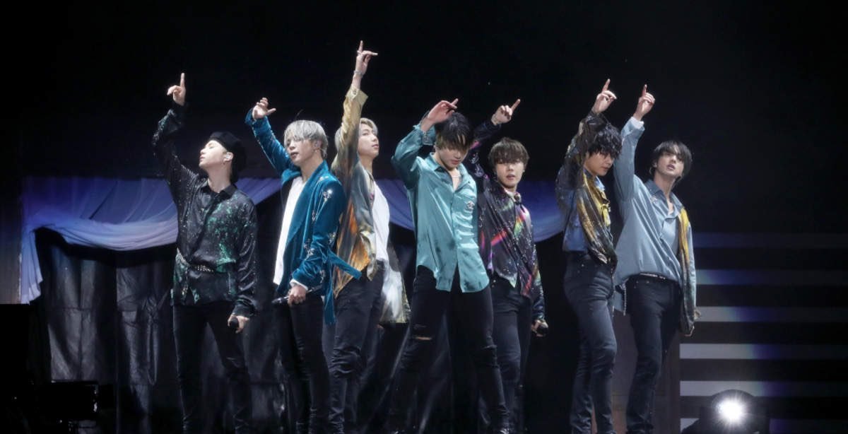 "Let Go" has been certified RIAJ Platinum in Japan (100M streams), <a href="/BTS_twt/">방탄소년단</a>'s 17th song to achieve this! 🇯🇵💿