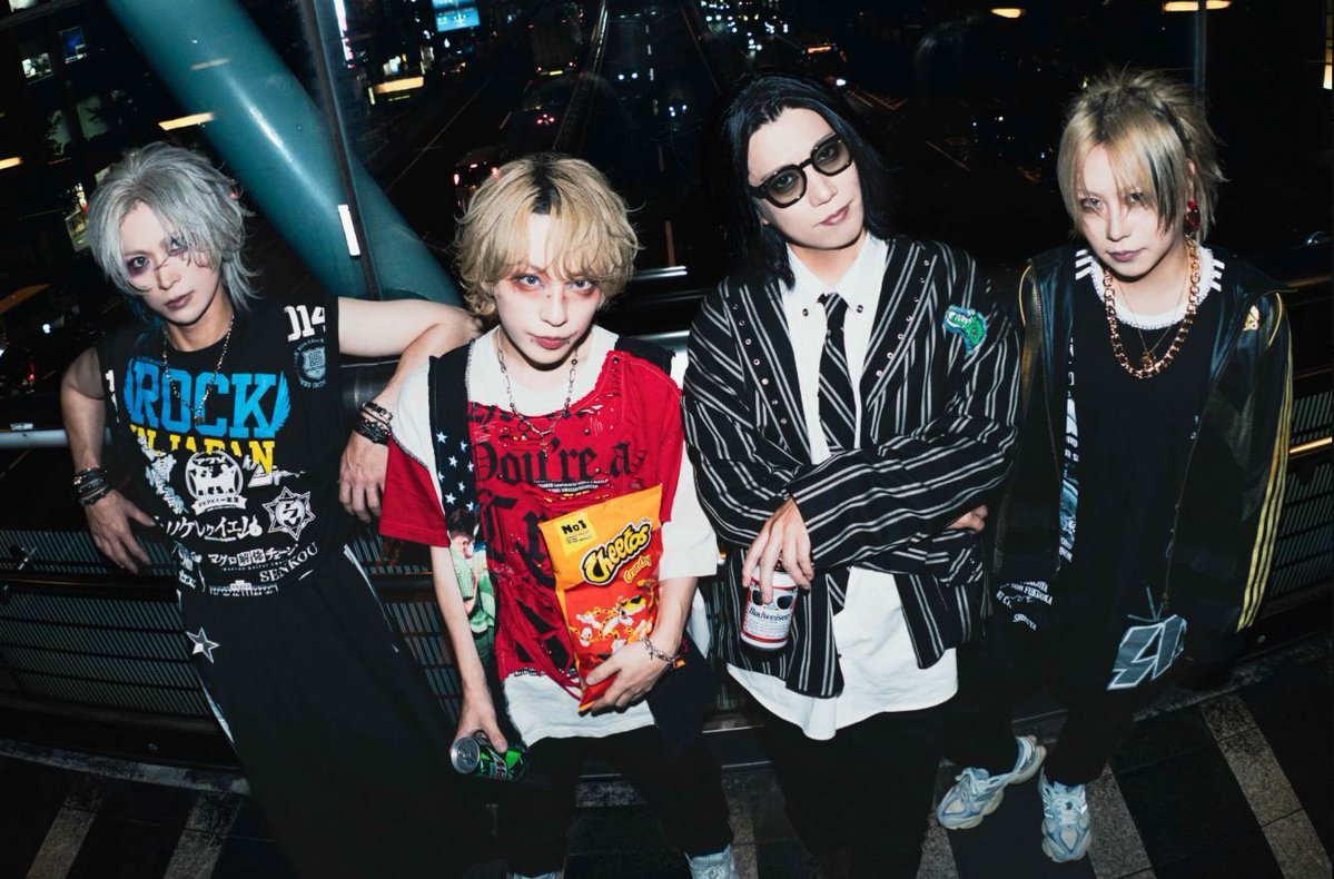 ziro_daisuki's tweet image. วง "ACME" เตรียมปล่อย Single "STARSTRUCK" ในวันที่ 13.พ.ค.นี้ครับ
#ACME #zirodaisuki #ผมชอบครับ #เพลงญี่ปุ่น #ビジュアル系 #V系 #vkei #่jrock