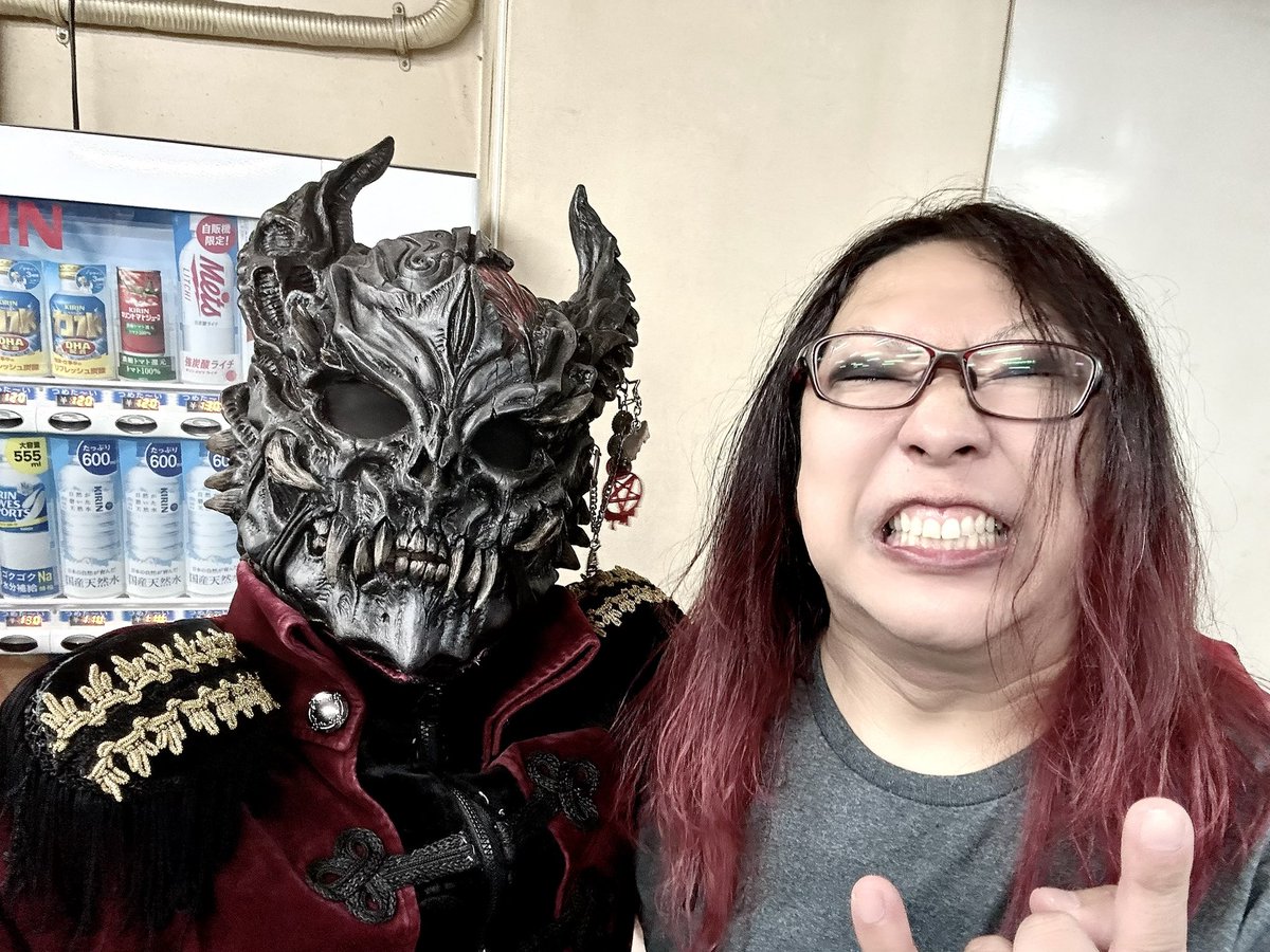 wester_5strings's tweet photo. OmelasノToshiakiトパチリ📸

熱キbassistショットダゾ✨

フハハハハハ🤙

#Amiliyah
#Omelas https://t.co/pKG8luQAuw
