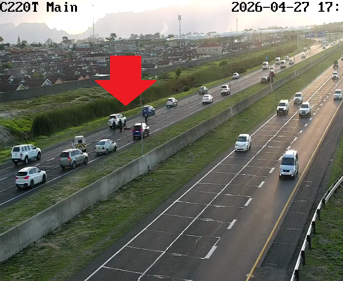 CapeTownFreeway's tweet image. Crash: N2 Inbound before R300. Right lane closure. Expect Delays. #BeTheChange