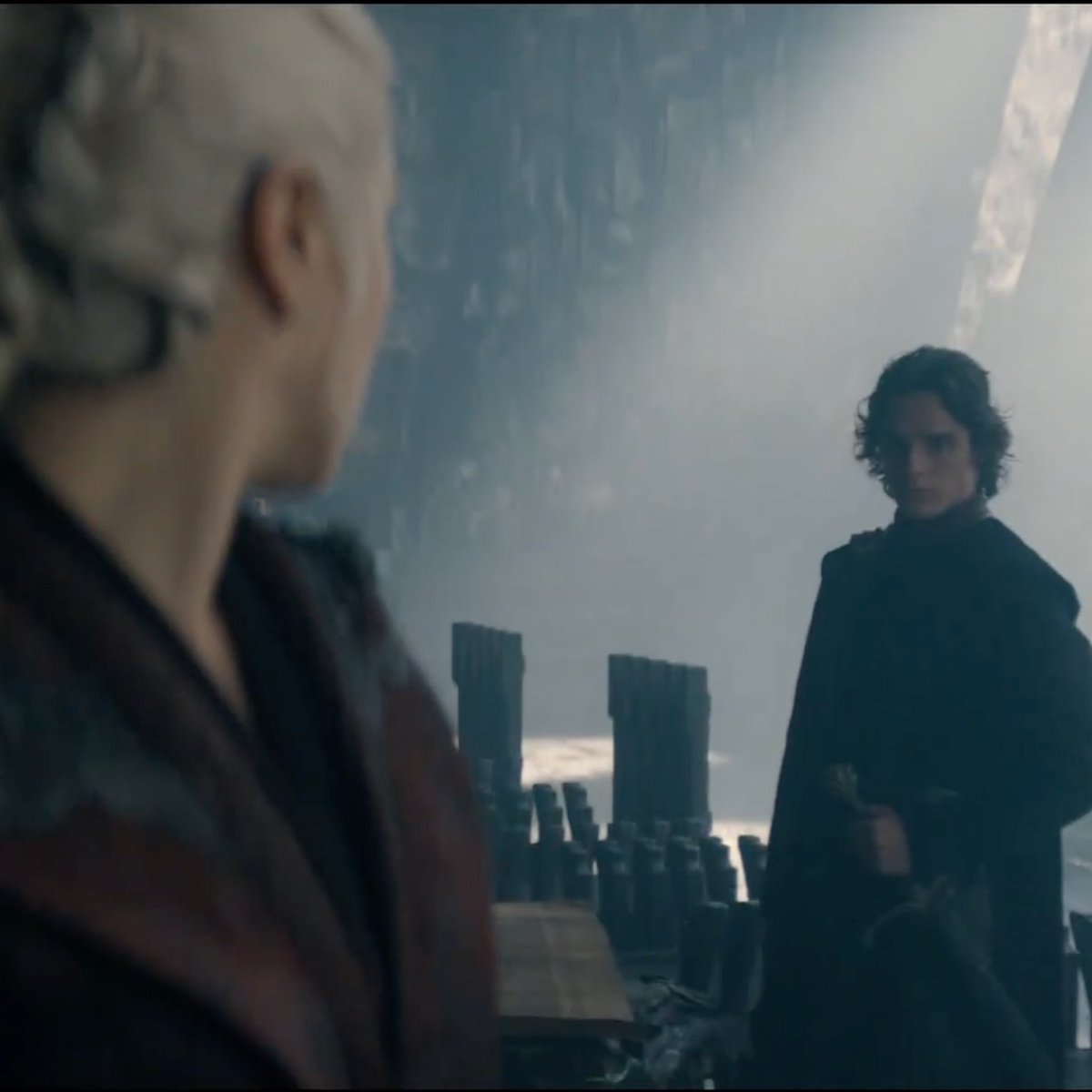 daemon in the trailer saying that rhaenyra will have an empire and that their children will rule it but then it cuts to rhaenyra looking at jace, her heir.. WHOEVER EDITED THIS TRAILER YOU ARE SICK, MEAN AND EVIL !!!!