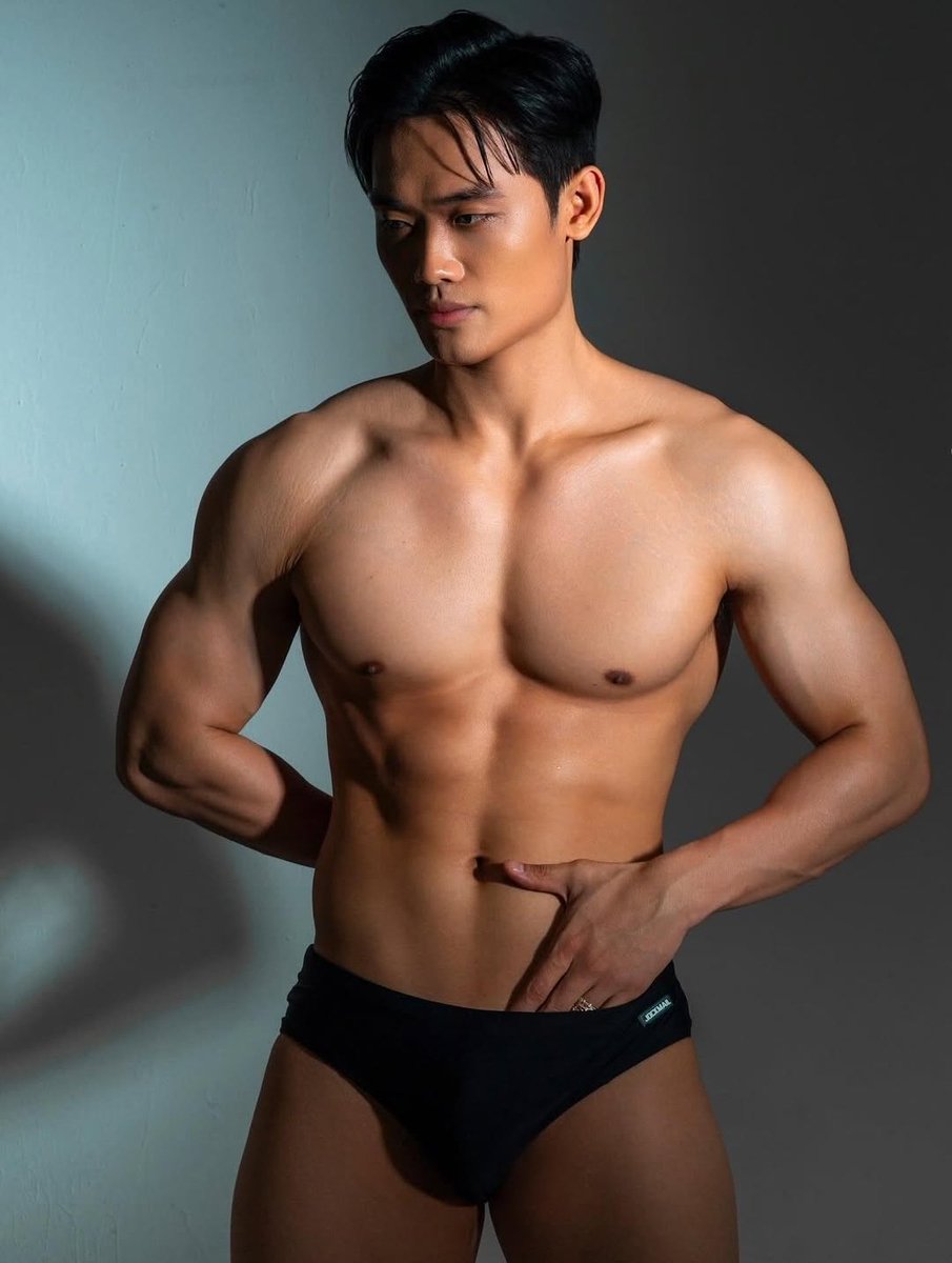 OSWALSANTANA's tweet image. Tran TienDung
#MrManhunt #Vietnam