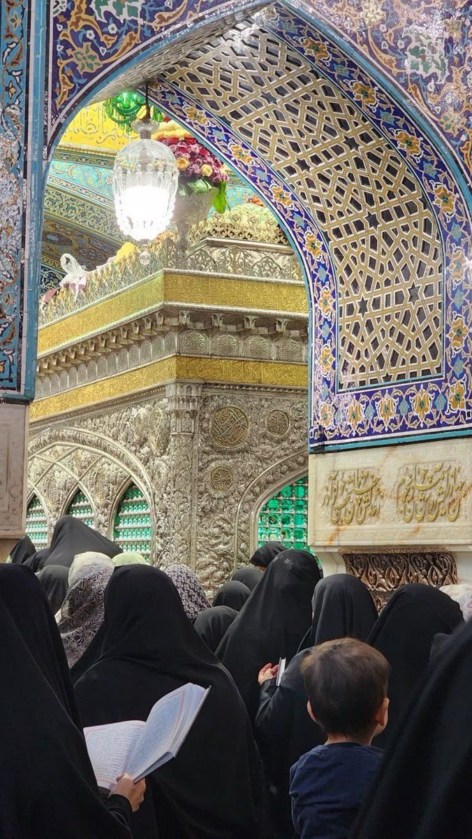 آقا جان!  
شنیدم که پناه بی پناهانی 
تو که ضامن آهوی رمیده بودی  ضامن من هم شو…
#ایران_امام_رضا
#صحن_رضاـجان