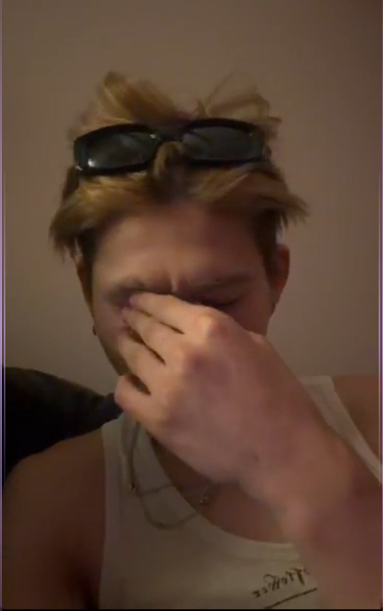 odi 🐣 tweet media