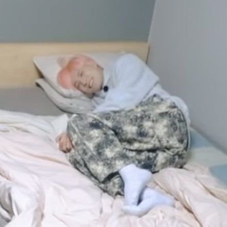 tinyjen ୨ৎ tweet media