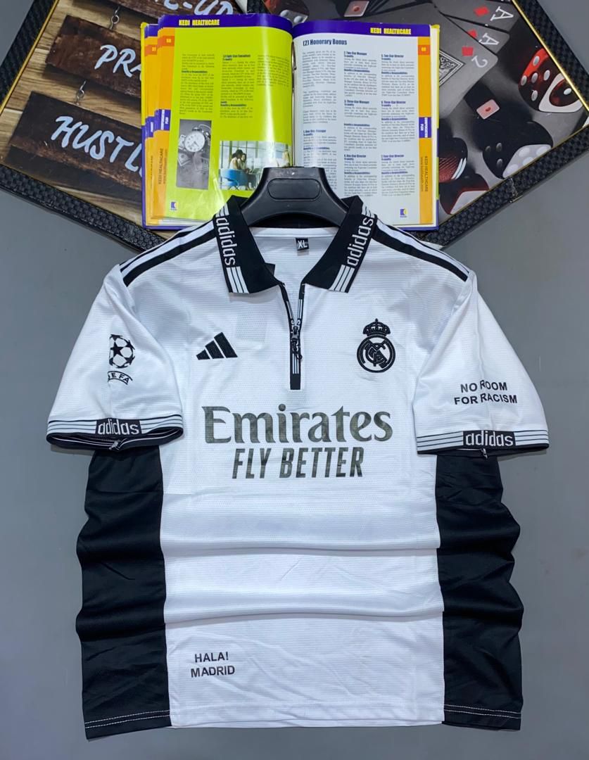 EmryzStore's tweet photo. You don’t support your club fully until you own these jerseys 🏟️🔥 #خان_کی_جدوجہد_کے_30_سال #brøndby #Perú #chelsea #Manchesterunited #jersey. Shop at https://t.co/QBuwKSolVx https://t.co/loiAnclYLZ